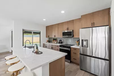 2116 E Colgate Drive, Tempe, AZ 85283 - Photo 1