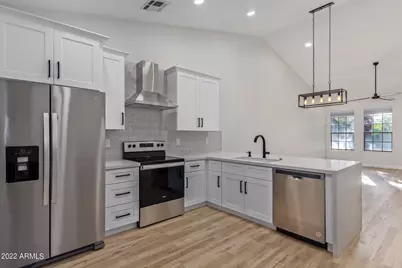 11 N Concord Street, Gilbert, AZ 85234 - Photo 1