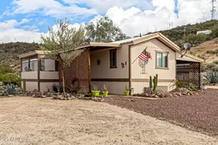 34905 S School Loop Rd, Black Canyon City, AZ 85324 - Photo 1