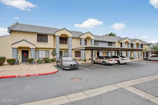 7801 N 44th Dr, Glendale, AZ 85301 - Photo 1