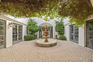 135 E Maryland Ave, Phoenix, AZ 85012 - Photo 1