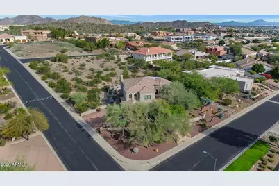 1404 E Michelle Drive, Phoenix, AZ 85022 - Photo 2