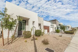 712 E Buist Ave, Phoenix, AZ 85042 - Photo 1