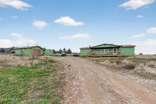 13825 E Bradshaw Rd, Dewey, AZ 86327 - Photo 1