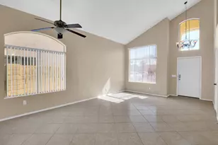 13620 N 82nd Ln, Peoria, AZ 85381 - Photo 8