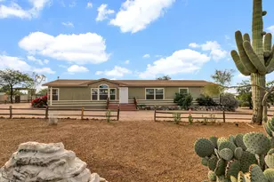 38413 N 16th St, Phoenix, AZ 85086 - Photo 1