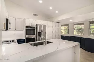 834 N Oak Ct, Chandler, AZ 85226 - Photo 1