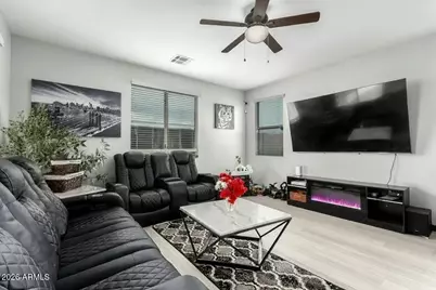 2849 N 73rd Drive, Phoenix, AZ 85035 - Photo 2