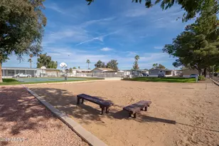 8601 N 71st Ave, Glendale, AZ 85301 - Photo 22