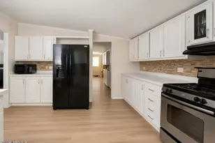 8601 N 71st Ave, Glendale, AZ 85301 - Photo 8