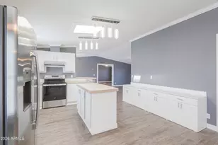 10463 N 90th Ave, Peoria, AZ 85345 - Photo 1