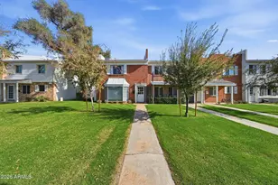 4439 N 40th St, Phoenix, AZ 85018 - Photo 1