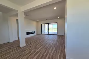 31060 N 213th Dr, Wittmann, AZ 85361 - Photo 8