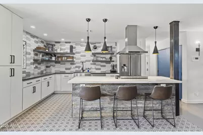 3355 N 6th Avenue, Phoenix, AZ 85013 - Photo 1