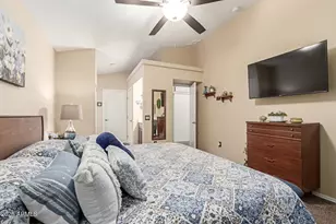 6319 W Mercer Ln, Glendale, AZ 85304 - Photo 14