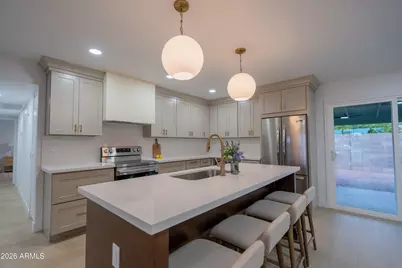 2335 W Caribbean Lane, Phoenix, AZ 85023 - Photo 1