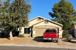 329 N Abalone Dr, Gilbert, AZ 85233 - Photo 1