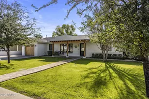 3727 E Clarendon Ave, Phoenix, AZ 85018 - Photo 1