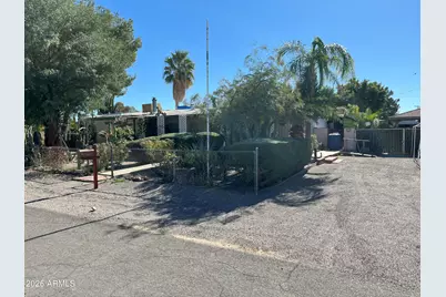 32 S Emerald Drive, Apache Junction, AZ 85120 - Photo 1