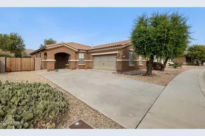 16048 W Papago Street, Goodyear, AZ 85338 - Photo 1