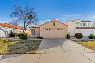 4109 E Mercer Ln, Phoenix, AZ 85028 - Photo 1
