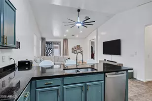 1629 E Grove St, Phoenix, AZ 85040 - Photo 12