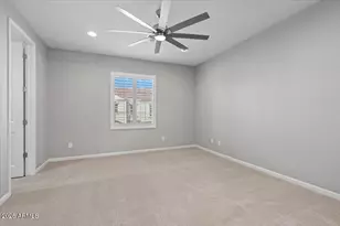 2477 W Market Pl, Chandler, AZ 85248 - Photo 28