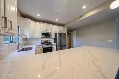 5350 E Deer Valley Drive #1253, Phoenix, AZ 85054 - Photo 1