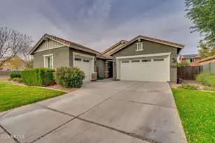 3702 E Robin Ln, Gilbert, AZ 85296 - Photo 1