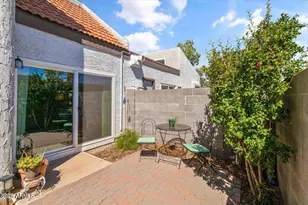 6810 S Snyder Ln, Tempe, AZ 85283 - Photo 1