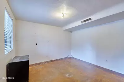 327 E Medlock Drive, Phoenix, AZ 85012 - Photo 26