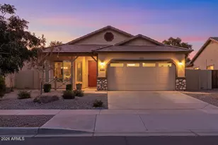 3836 S Coach House Dr, Gilbert, AZ 85297 - Photo 1