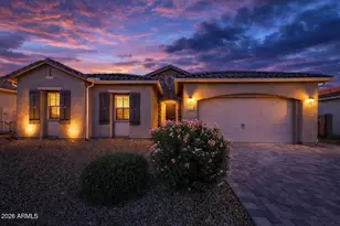 1073 E Holland Park Dr, Gilbert, AZ 85297 - Photo 1