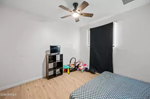 3007 N 81st Ave, Phoenix, AZ 85033 - Photo 18