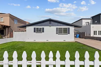 1006 E Indianola Avenue, Phoenix, AZ 85014 - Photo 1