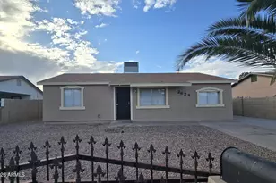 2628 N 61st Ave, Phoenix, AZ 85035 - Photo 1