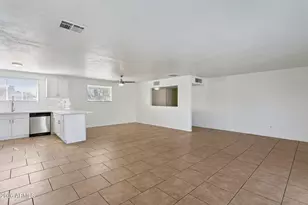 5662 W Mariposa St, Phoenix, AZ 85031 - Photo 8