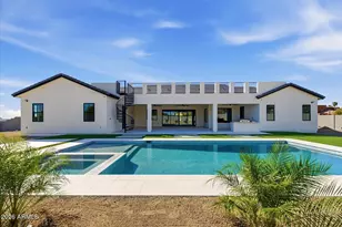 8042 E Palm Ln, Mesa, AZ 85207 - Photo 2