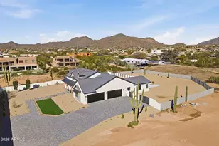 8042 E Palm Ln, Mesa, AZ 85207 - Photo 40