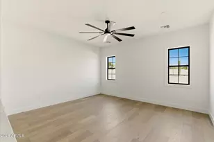 8042 E Palm Ln, Mesa, AZ 85207 - Photo 24