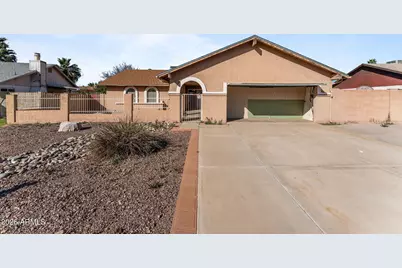 16016 N 48th Avenue, Glendale, AZ 85306 - Photo 1