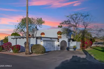 8001 N 3rd Place, Phoenix, AZ 85020 - Photo 1