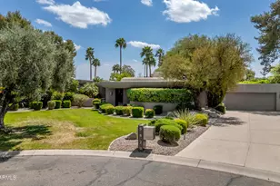 9829 N 49th Pl, Paradise Valley, AZ 85253 - Photo 1