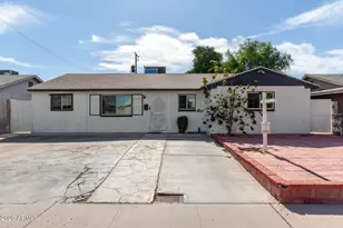 8151 W Clarendon Ave, Phoenix, AZ 85033 - Photo 1