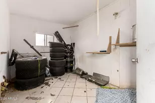 8002 N 42nd Ave, Phoenix, AZ 85051 - Photo 22