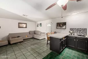 8002 N 42nd Ave, Phoenix, AZ 85051 - Photo 10