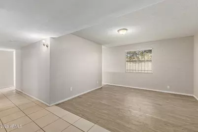 6124 W Oregon Avenue, Glendale, AZ 85301 - Photo 8