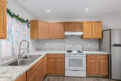 6124 W Oregon Avenue, Glendale, AZ 85301 - Photo 28
