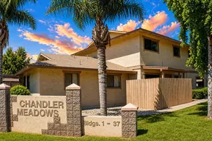 286 W Palomino Dr, Chandler, AZ 85225 - Photo 1