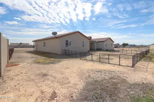 8210 W Concordia Dr, Arizona City, AZ 85123 - Photo 40